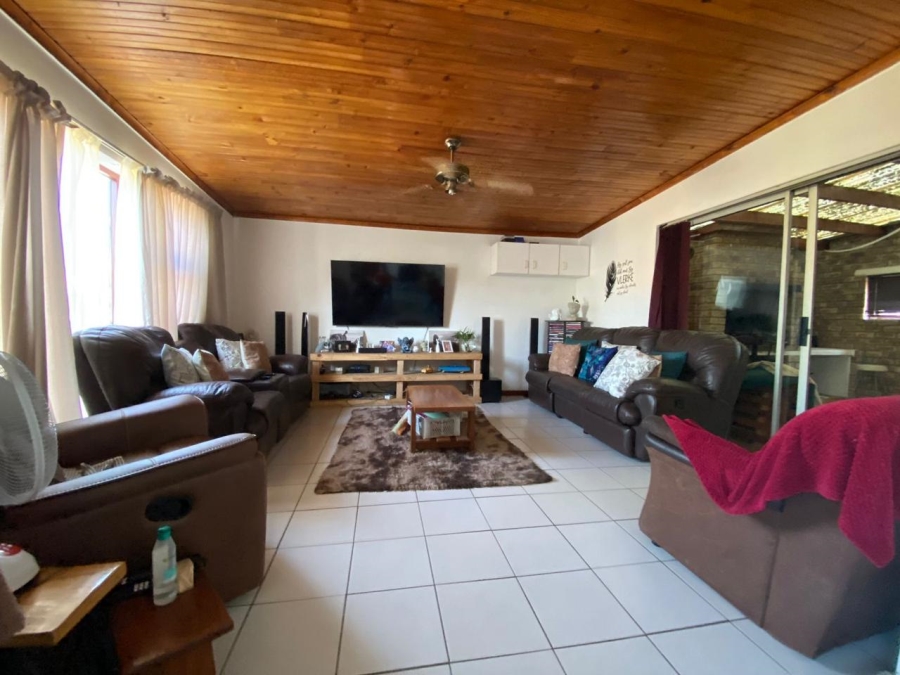 3 Bedroom Property for Sale in Bo Oakdale Western Cape